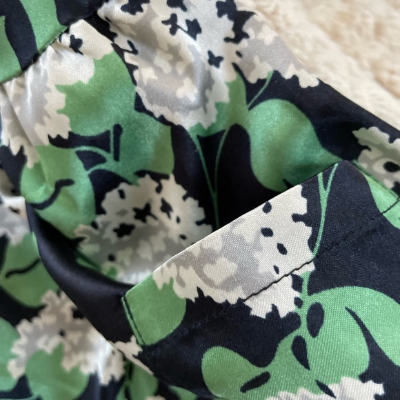 Cabi faux fur shrug in size small - Picture 4 of 4